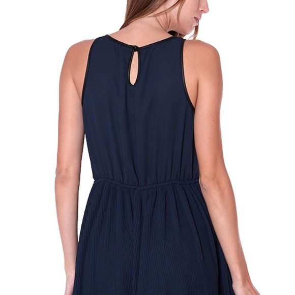 Summer dress - Picture 4 of 5